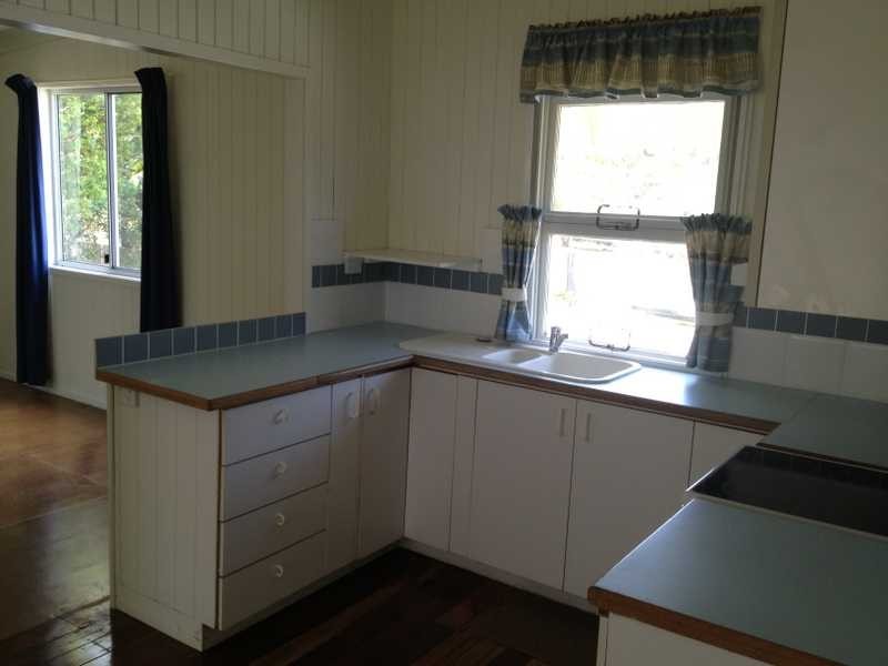 10 Hocking Street, Nambour QLD 4560