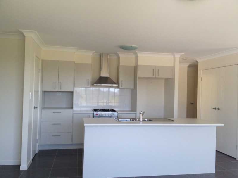 4 Moss Day Place, Burnside QLD 4560