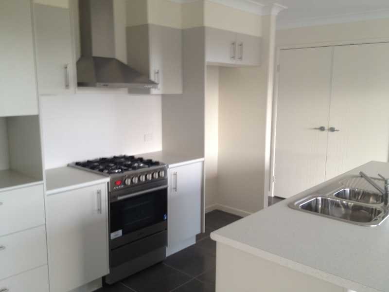 4 Moss Day Place, Burnside QLD 4560