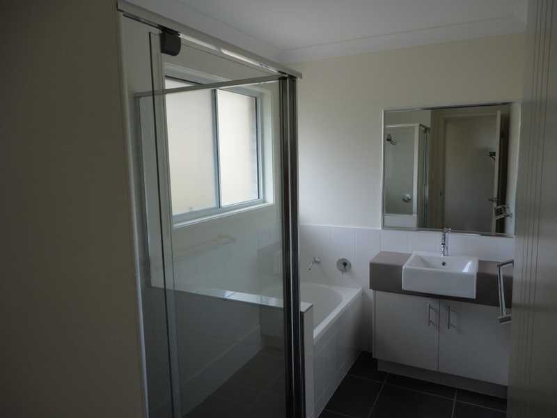 4 Moss Day Place, Burnside QLD 4560