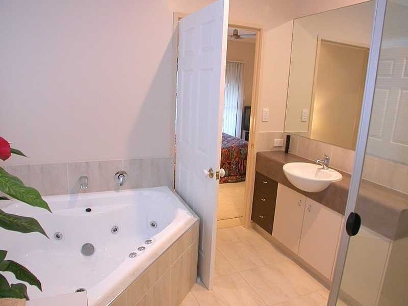 13 Flame Tree Court, Palmwoods QLD 4555