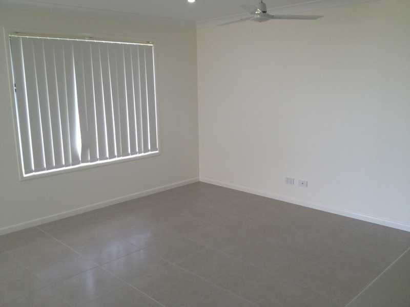 6 Moss Day Place, Nambour QLD 4560