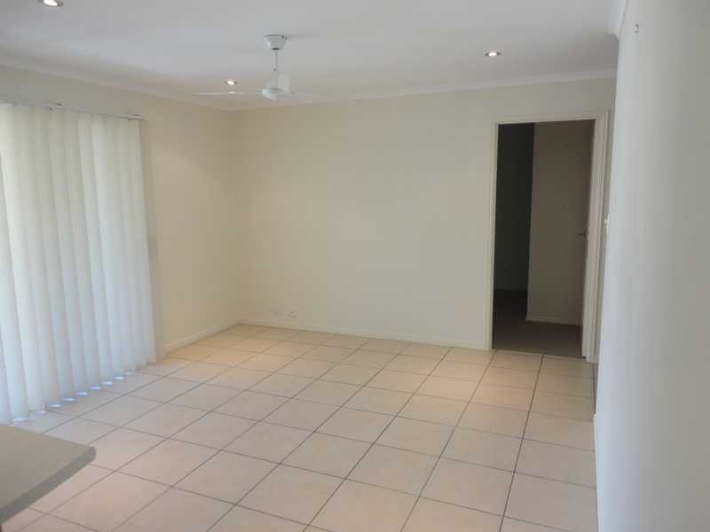 27 Robertson Drive, Burnside QLD 4560