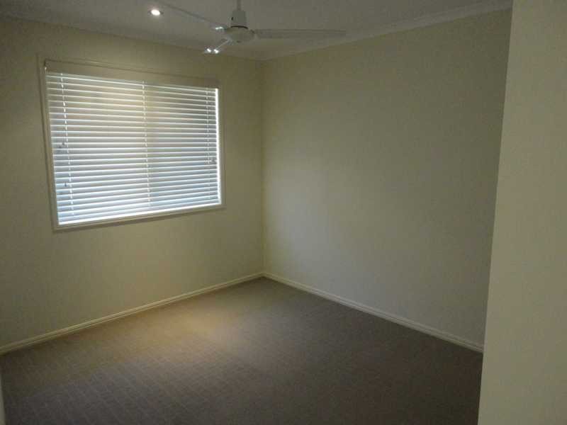 27 Robertson Drive, Burnside QLD 4560