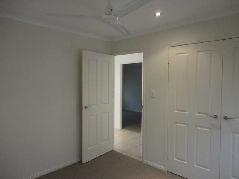 27 Robertson Drive, Burnside QLD 4560