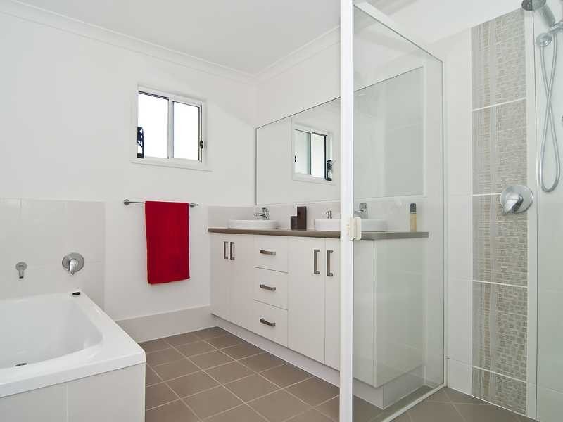 2/12 Erbacher Road, Nambour QLD 4560