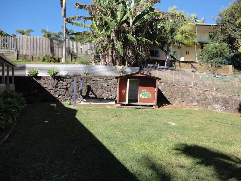 12 Glenbrook Drive, Nambour QLD 4560