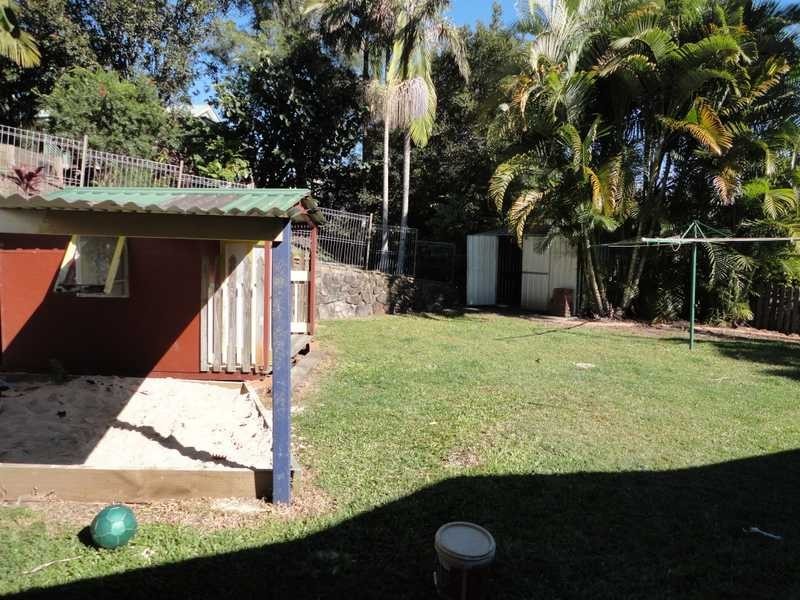 12 Glenbrook Drive, Nambour QLD 4560