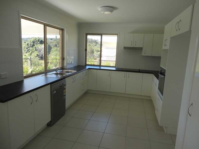 9 Wallace Close, Coes Creek QLD 4560