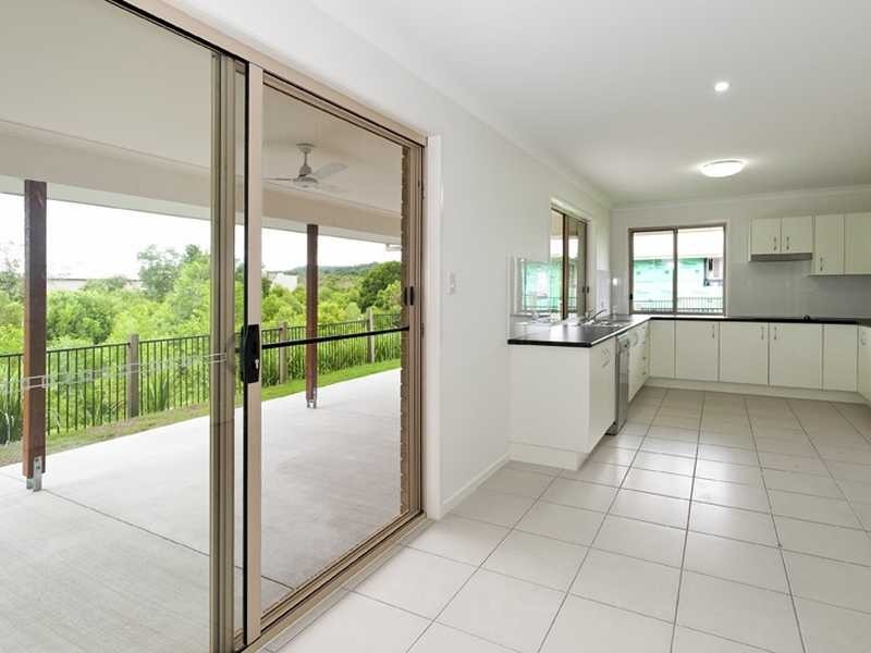 9 Wallace Close, Coes Creek QLD 4560