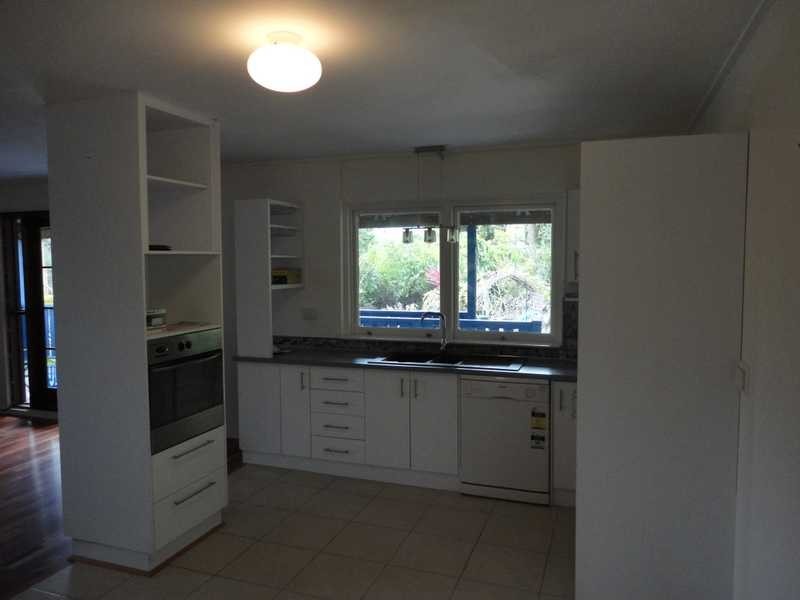 16 Petrie Creek Road, Nambour QLD 4560