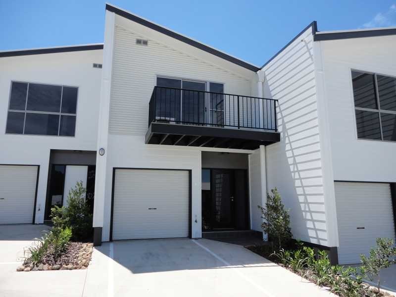 2/21 Webster Road, Nambour QLD 4560