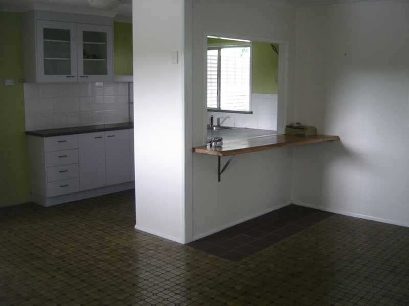 10 Aspland Street, Nambour QLD 4560