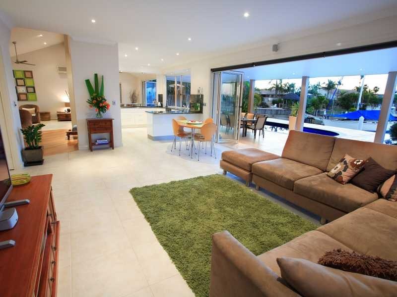 2 Oak Court, Minyama QLD 4575
