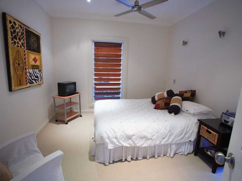 2 Oak Court, Minyama QLD 4575