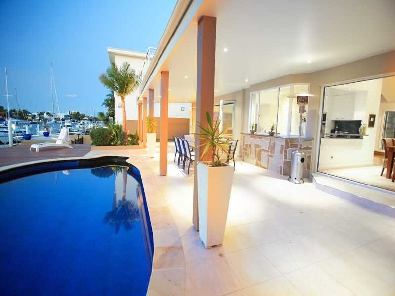 2 Oak Court, Minyama QLD 4575