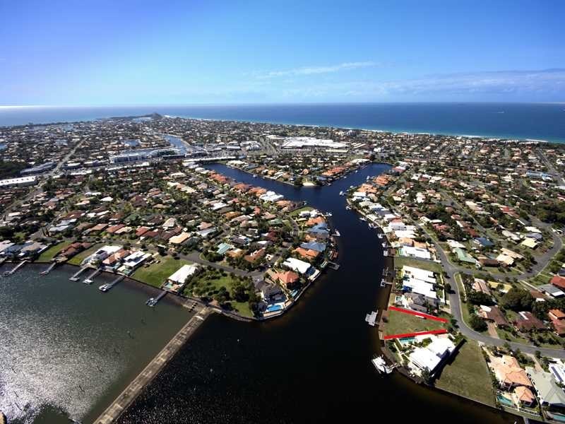 72 Sunbird Chase, Kawana Waters QLD 4575