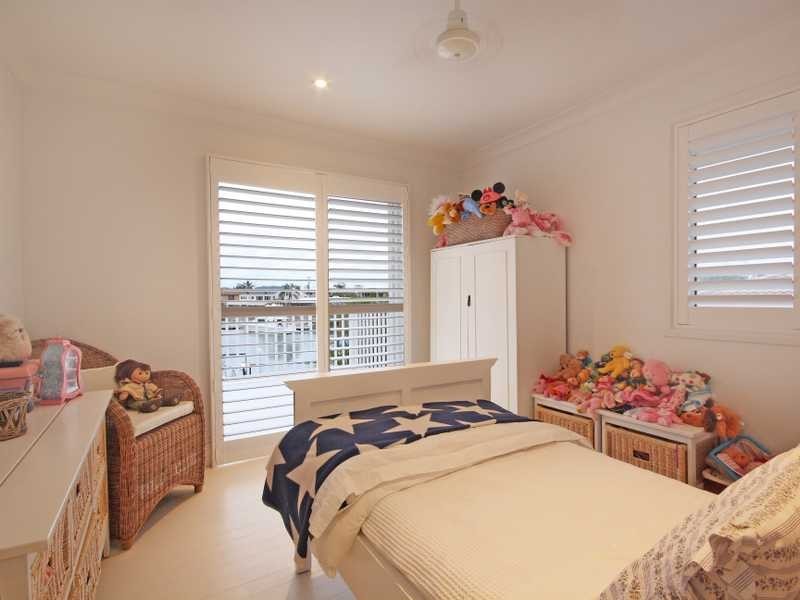 48 Oomoo Street, Buddina QLD 4575