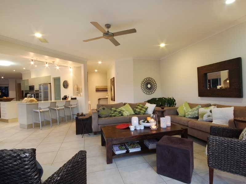 118 Mooloolah Drive, Minyama QLD 4575