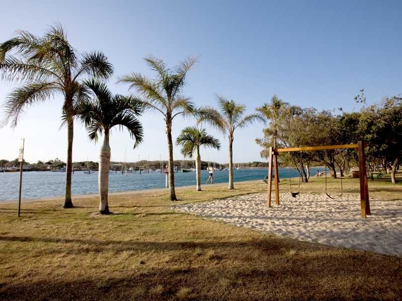 7 Parkana Crescent, Buddina QLD 4575