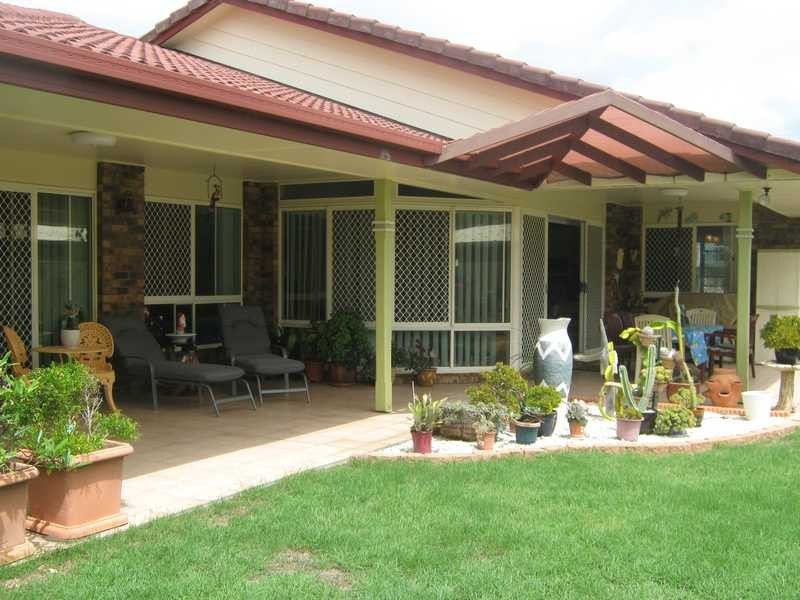 121 Lowanna Drive, Buddina QLD 4575