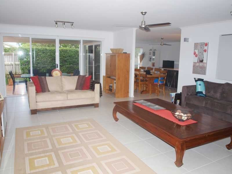 11 Malta Place, Kawana Waters QLD 4575