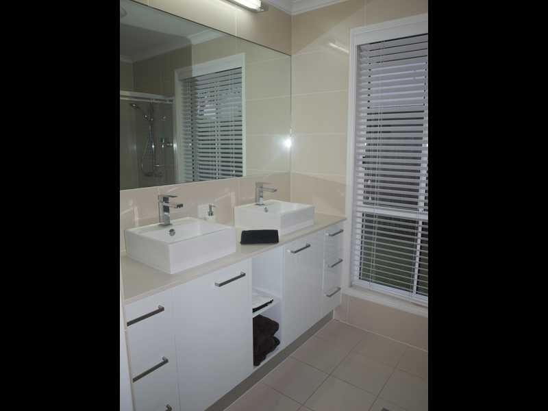 11 Malta Place, Kawana Waters QLD 4575
