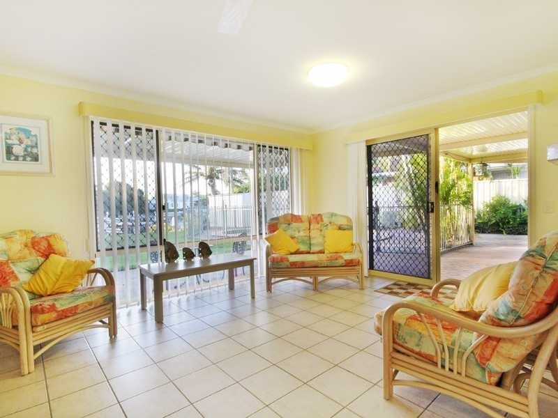 2 Coomaroo Crescent, Minyama QLD 4575