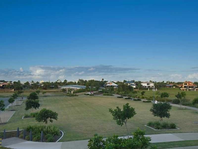 5 Tarawa St, Kawana Island QLD 4575