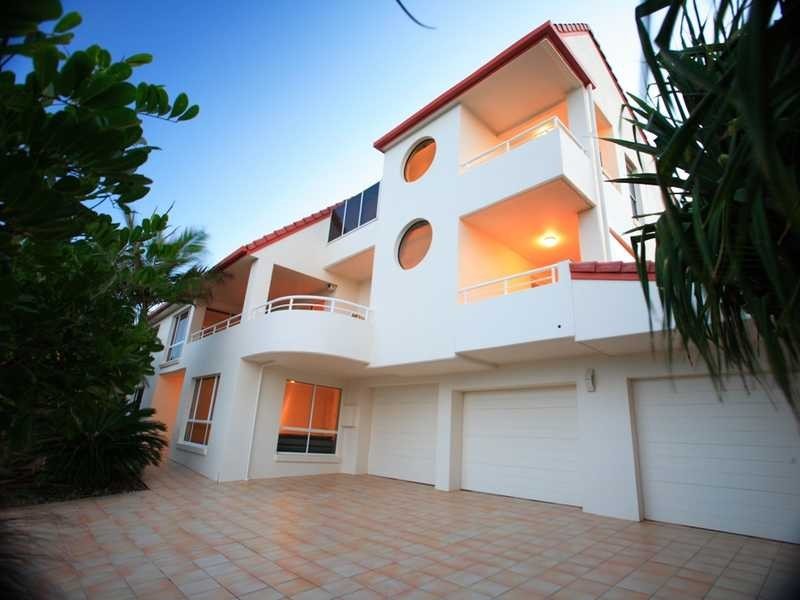 16 Pacific Boulevarde, Buddina QLD 4575