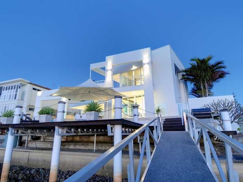 15 Mooloolah Island, Minyama QLD 4575