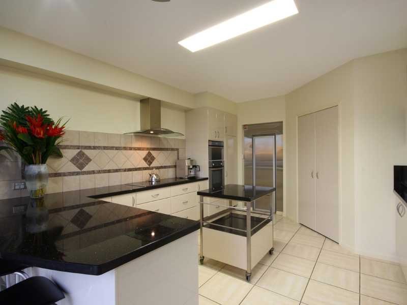 10 Island Ct, Minyama QLD 4575