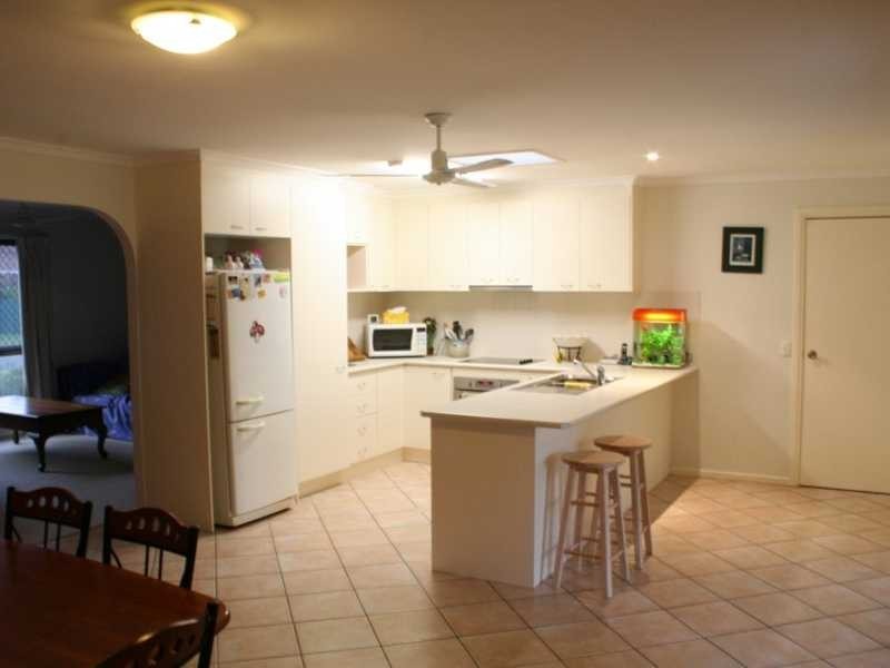 23 Dotterel St, Parrearra QLD 4575