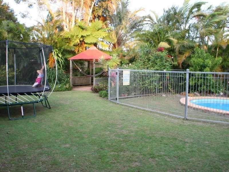 23 Dotterel St, Parrearra QLD 4575