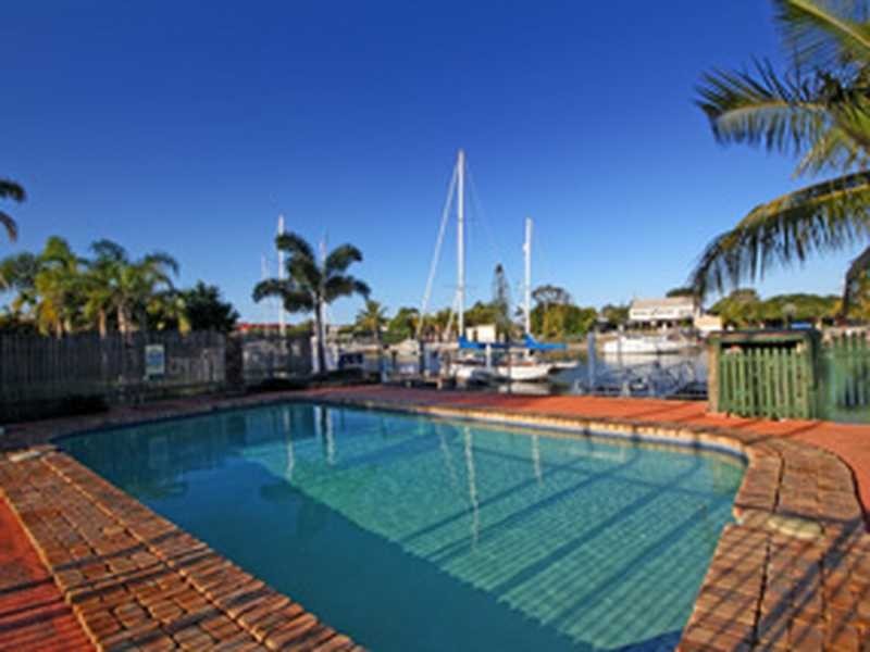 13 Adelong Cres, Buddina QLD 4575