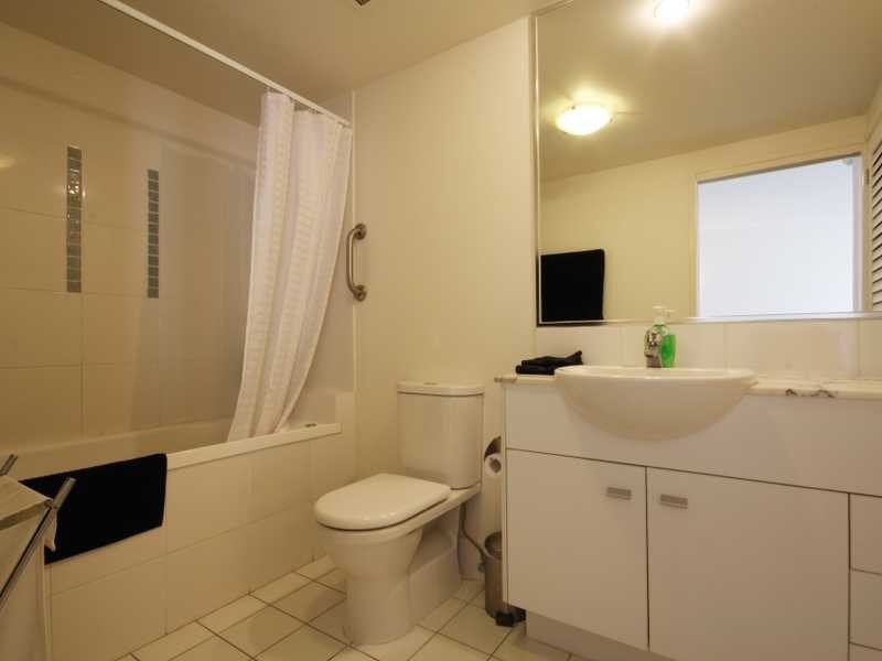 Unit 433/21 Wirraway Street, Alexandra Headland QLD 4572