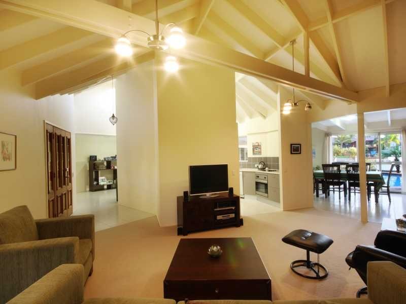 16 Kumbada Court, Minyama QLD 4575