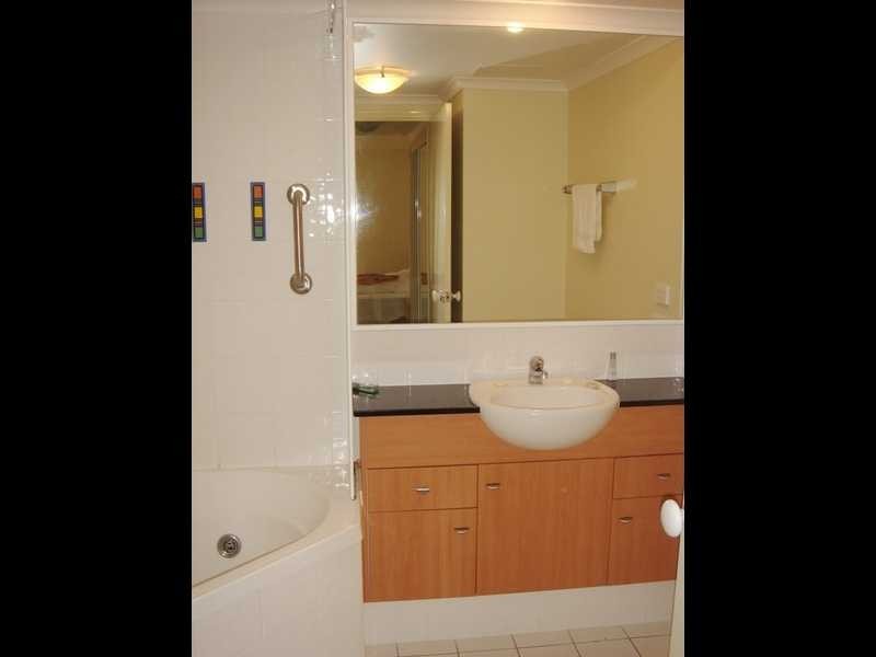 Unit 318/102 Alexandra Pde, Alexandra Headland QLD 4572