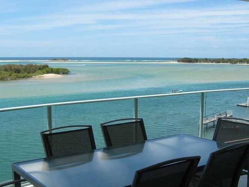 Unit 403/6 Wharf St, Maroochydore QLD 4558