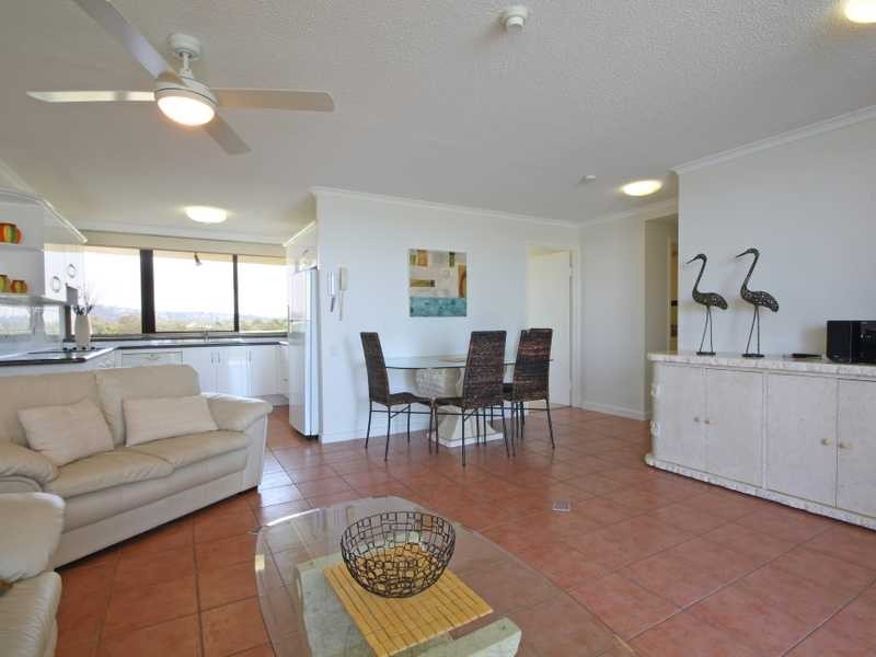 Unit 18/120 Duporth Avenue, Maroochydore QLD 4558