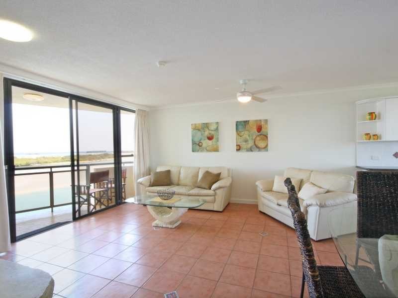 Unit 18/120 Duporth Avenue, Maroochydore QLD 4558