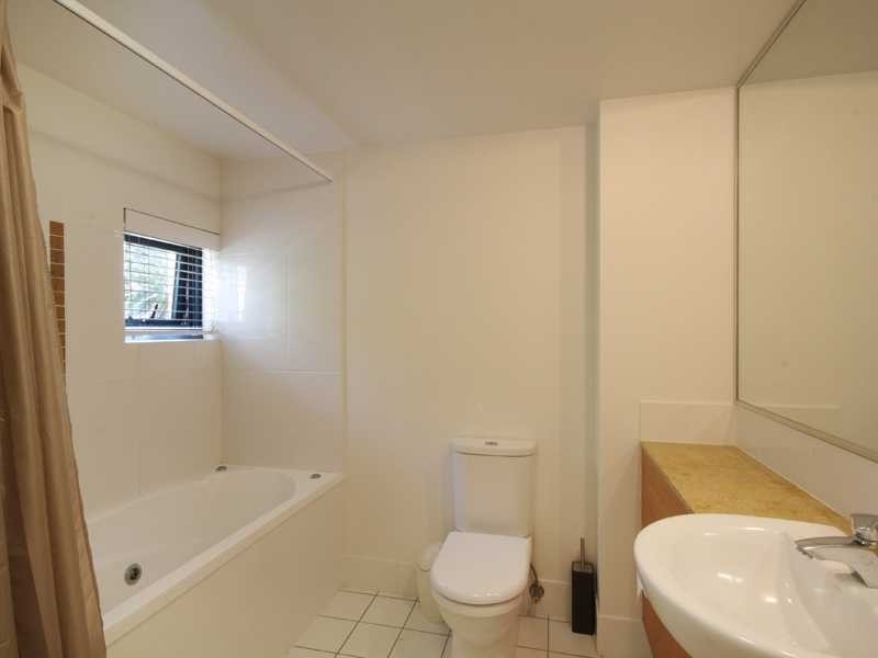 Unit 230/21 Wirraway St, Alexandra Headland QLD 4572