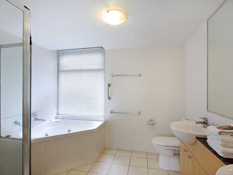 Unit 241/9 Wirraway St, Alexandra Headland QLD 4572