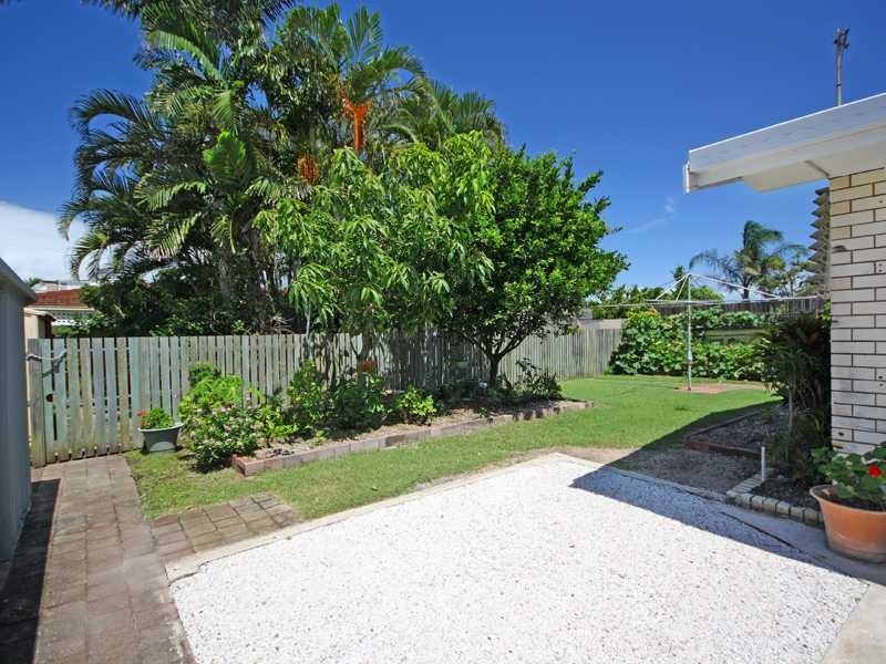11 Bermagui Cres, Buddina QLD 4575
