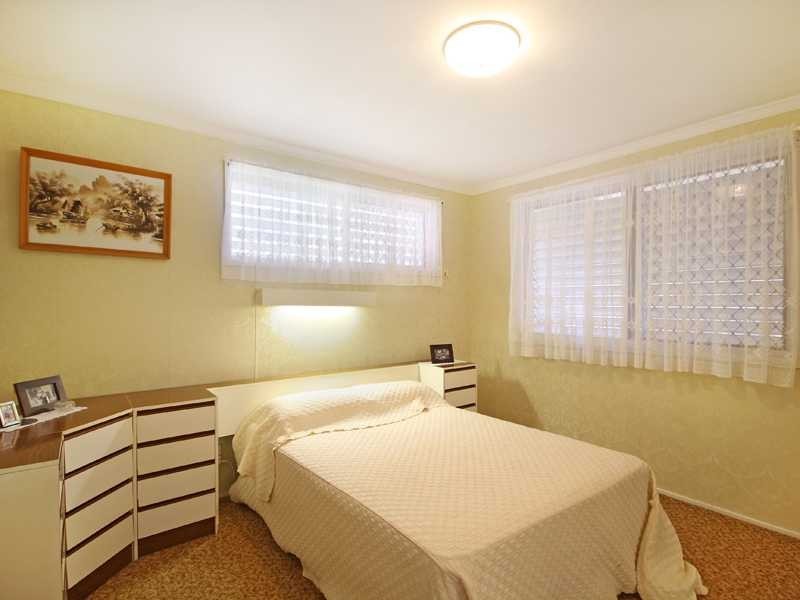 11 Bermagui Cres, Buddina QLD 4575