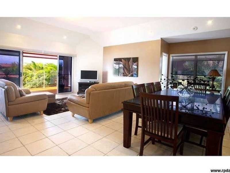 84 Sunbird Chase, Parrearra QLD 4575