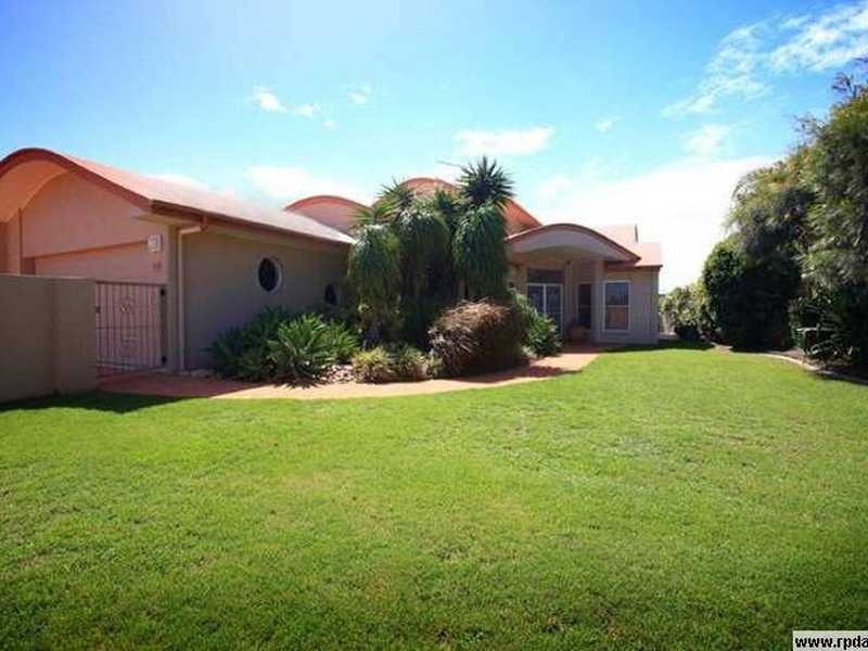 84 Sunbird Chase, Parrearra QLD 4575