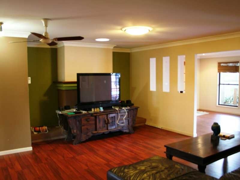 18 Tallawa Pl, Wurtulla QLD 4575