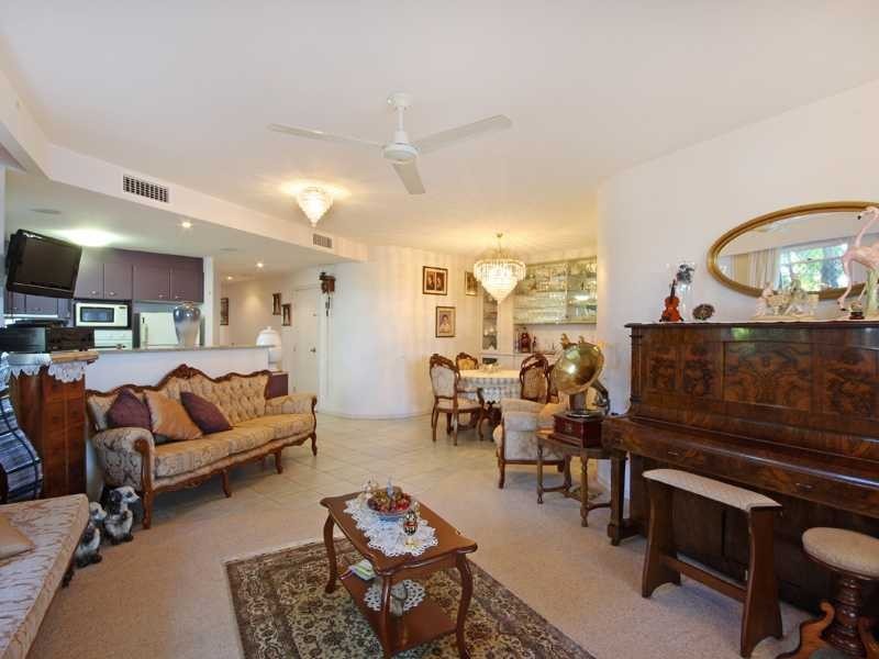 Unit 11/80 Picnic Point Esplanade, Maroochydore QLD 4558