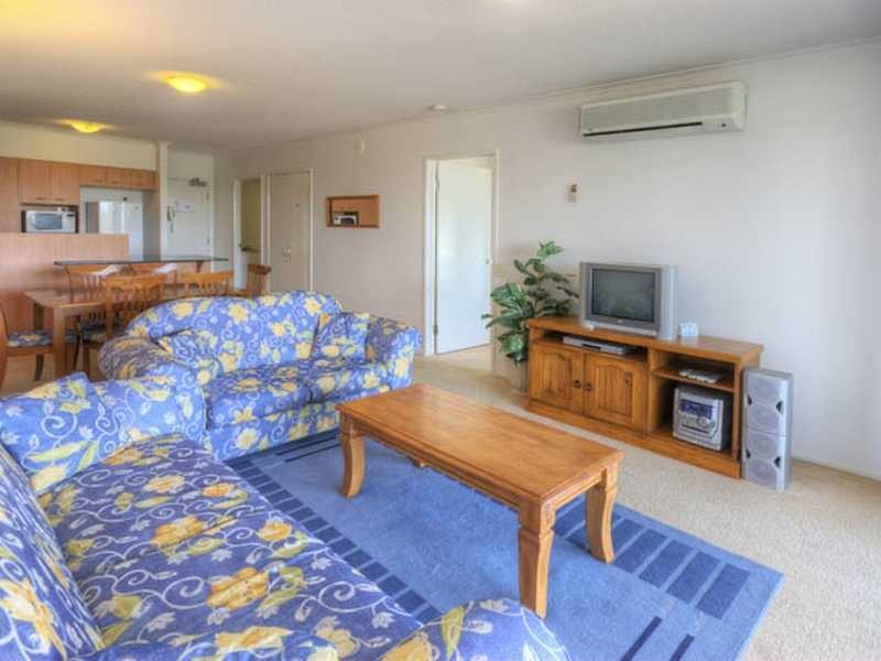 Unit 525/10 Okinja Rd, Alexandra Headland QLD 4572